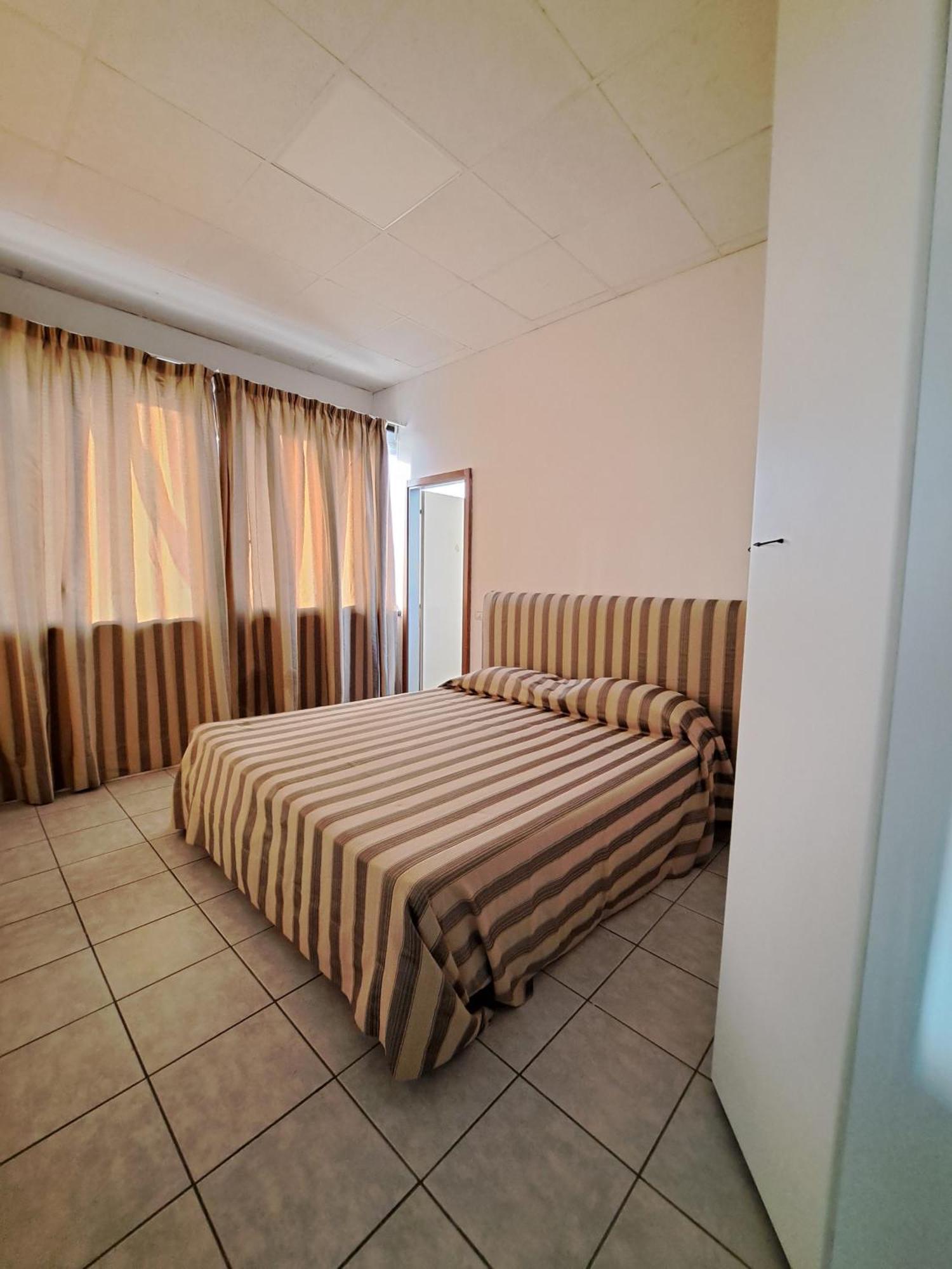Rta Albergo Malatesta Cesena Esterno foto